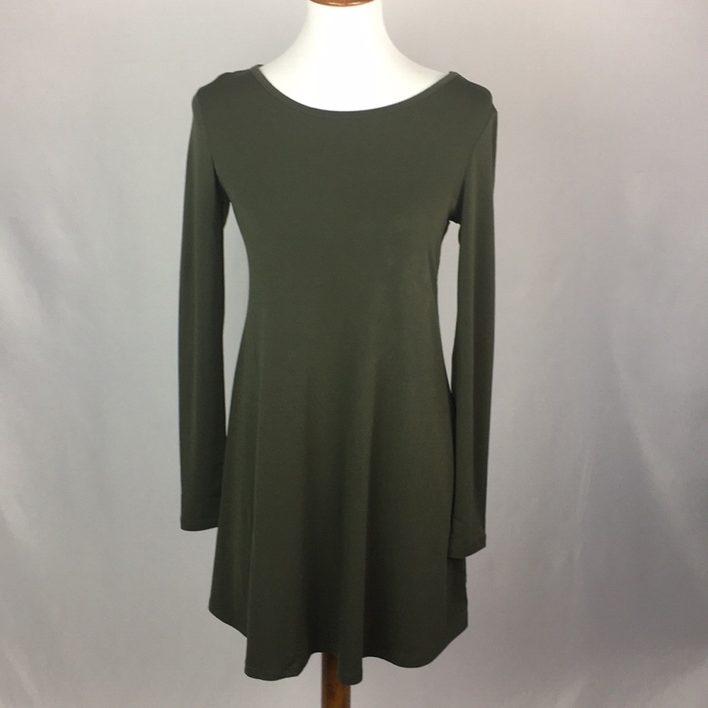 Forever 21 Green Long Sleeve Dress